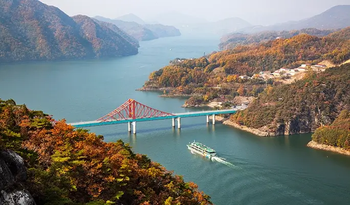 Chungju 1 Day Tour: Lake Cruise + Cheongpung Cable Car + Hwalok Cave - from Seoul