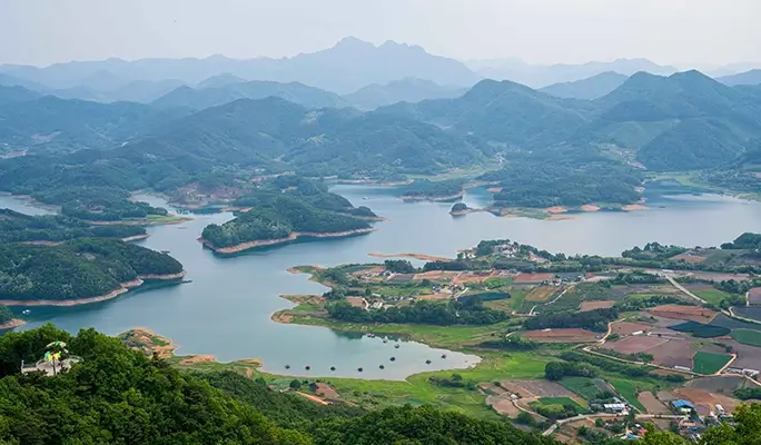 Chungju 1 Day Tour: Lake Cruise + Cheongpung Cable Car + Hwalok Cave - from Seoul