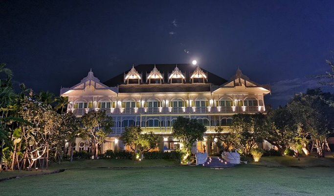 Chiang Mai: At Ping Nakorn Riverside Hotel Lantern Festival Transfer Package (Nov 22~23) (+ Yi Peng / Krathong)