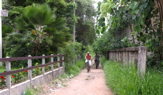 Colors of Pattaya: Bike Tour