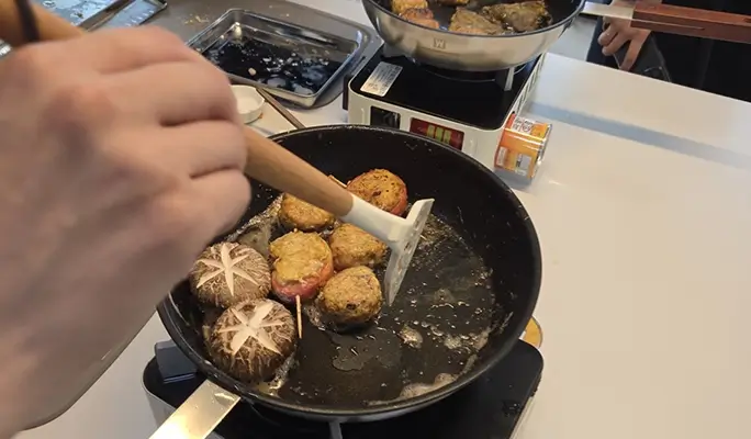 Korean Cooking Class + Local Market Tour with a Michelin 1-star Chef in Mangwon