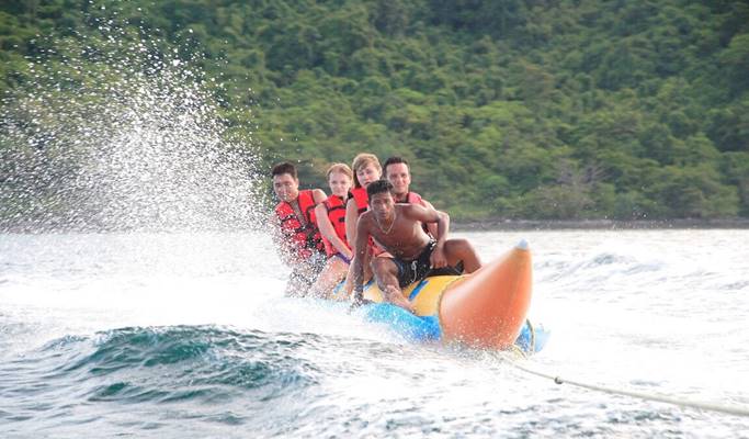 Coral Island Half Day Tour by Speedboat (+Snorkeling) - from Phuket