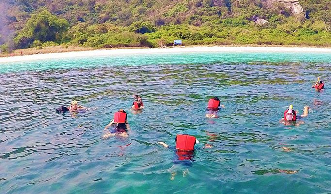 Pattaya Coral Island (Koh Larn) & Koh Sak Island 1 Day Tour (+ Thai Lunch) - from Pattaya