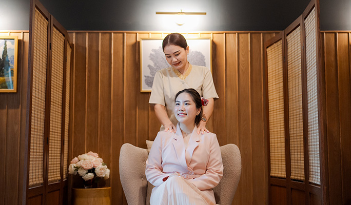 Phuket International Airport Coral Lounge