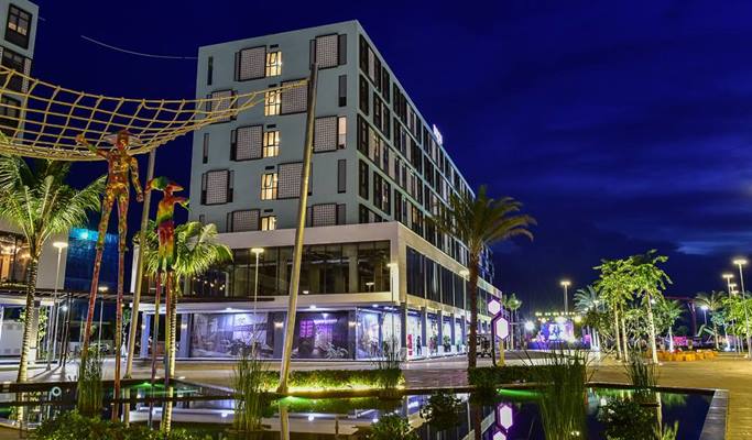 Da Nang International Airport / Da Nang City Center ↔ Cocobay Da Nang Resort Transfer - Private Taxi (24/7)