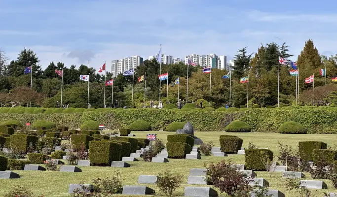 Discover Western Korea in 4 Days from Seoul: A Curated All-Inclusive Tour with Premium Accommodation & Meals