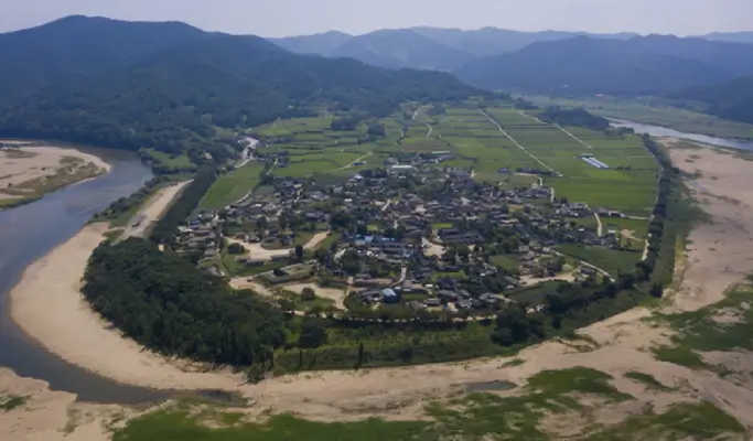 Strange Stories from Jeolla-do: 1 Day Jeonju & Jeolla-do Tour from Seoul