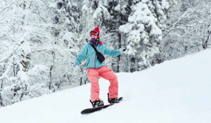 1 Day Ski/Snowboard/Snow Sled Tour: Eden Valley Resort from Busan