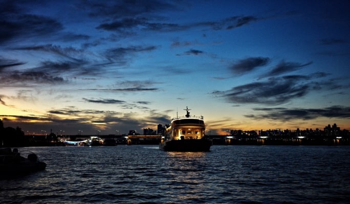 Hangang River E-land Ferry Cruise (Day & Night) - from Yeouido/ Jamsil