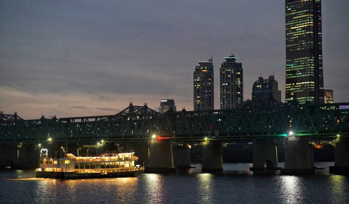 Hangang River E-land Ferry Cruise (Day & Night) - from Yeouido/ Jamsil