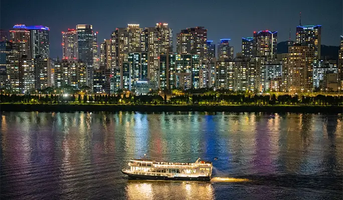 Yeouido E-land Ferry Cruise Hangang River Picnic/ Frangerie Dinner Package