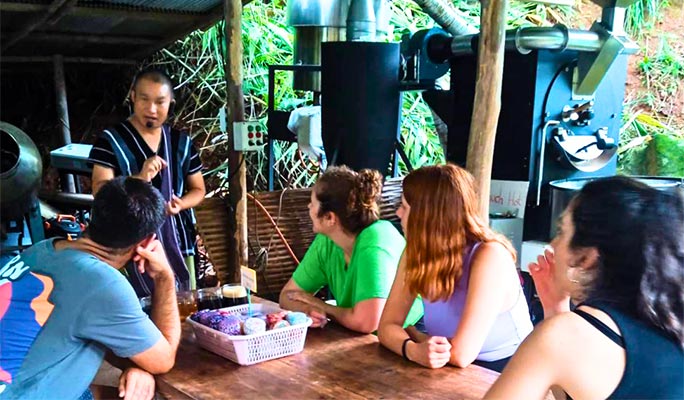 Chiang Mai Elephant Sanctuary + Doi Inthanon Hiking 1 Day Tour (+ Lunch) (+ Hotel Transfer)