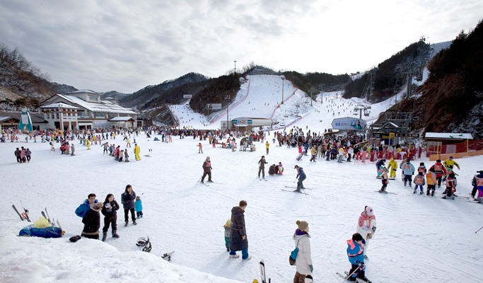 Elysian Gangchon 滑雪場接送（往返首爾&仁川/金浦機場）24/7