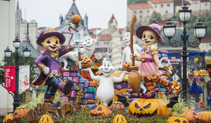 Everland: Korean School Uniform 1 Day Rental (~Jan 5)