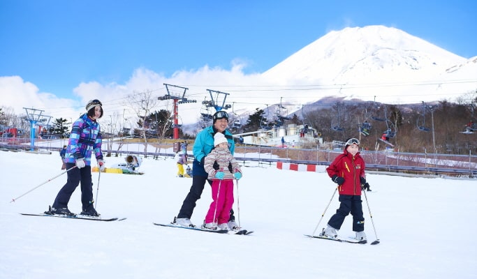 富士山YETI滑雪場：1 日滑雪/雪橇之旅 - 東京出發