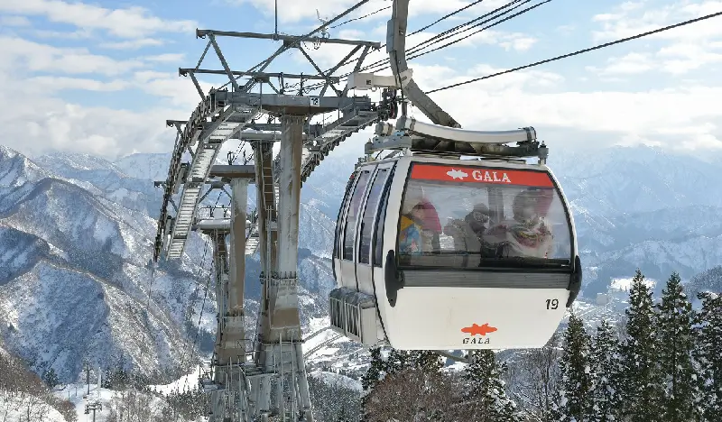 GALA Yuzawa Snow Resort: Lift Pass + Ski/Snowboard Equipment Rental Ticket - view 2