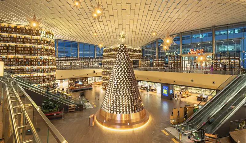 Modern Seoul 1 Day Tour in Gangnam: Bongeunsa Temple + COEX Aquarium + Starfield Library + Apgujeong Rodeo Street