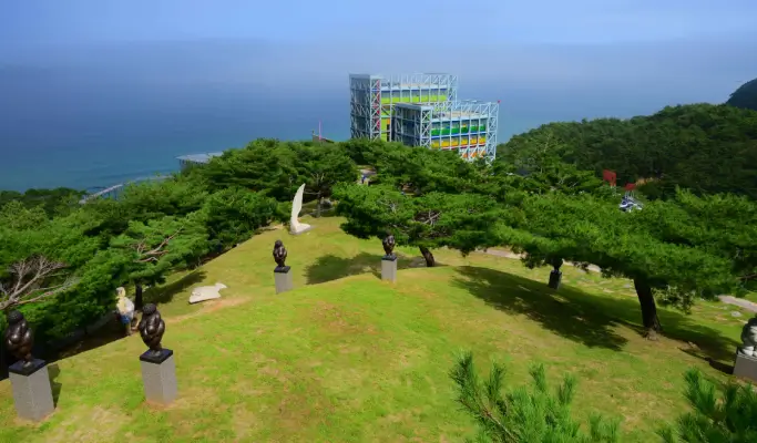 Gangneung 1 Day Tour from Seoul: Haslla Art World & Badabuchae Seaside Trail