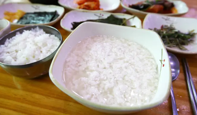 Gangneung 1 Day Tour from Seoul: Haslla Art World & Badabuchae Seaside Trail