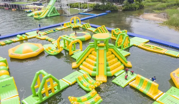 加平水上樂園水上活動：滑水道不限次數、噴射快艇、香蕉船等多項刺激體驗等你來玩！