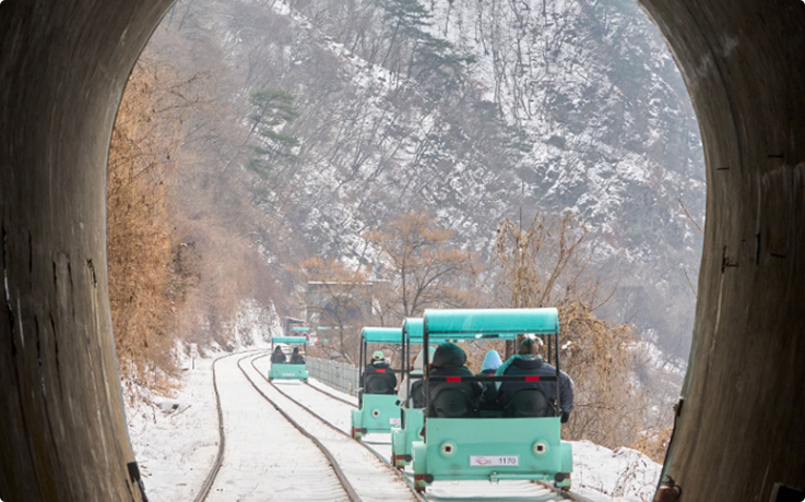 Winter scenery along the Gangchon Rail Bike course.