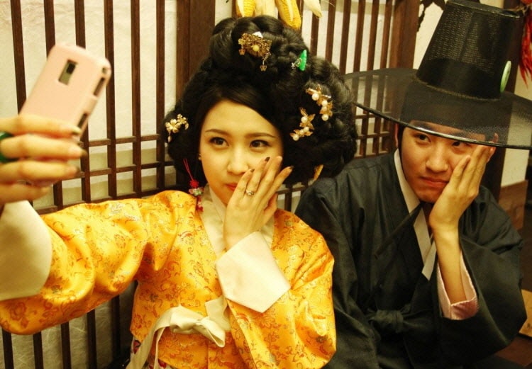 Traditional Korean Hanbok Experience at Goguan Studio
