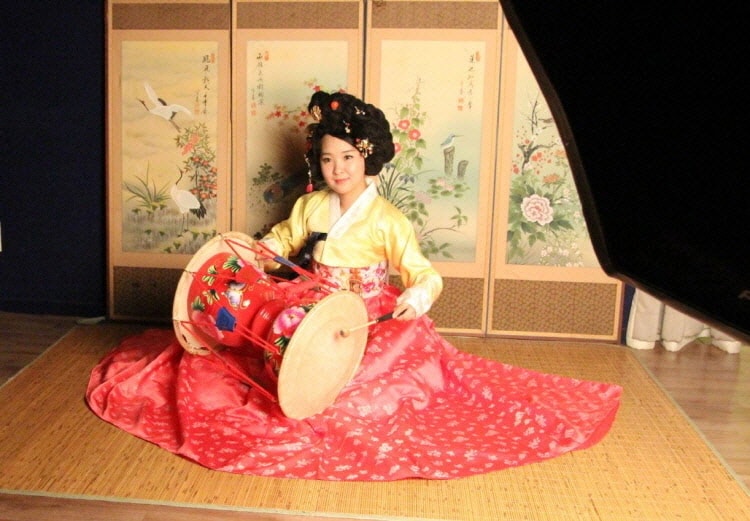 Traditional Korean Hanbok Experience at Goguan Studio