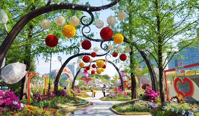 Goyang Flower Festival 2020 & DMZ 1 Day Tour from Seoul - Trazy, Korea