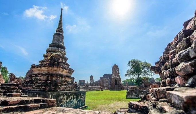 Ayutthaya Tour by Grand Pearl Cruise (+ Lunch Buffet) (+ Hotel Transfer) - from Bangkok