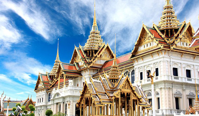 Bangkok Grand Palace + Temples + Boat Trip Half Day Tour