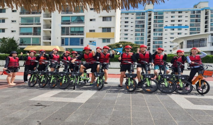 Water Sports & Cycling 1 Day Tour at Gwangalli Beach, Busan