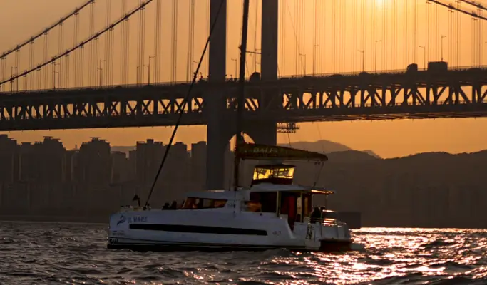 Premium Yacht Tour at Gwangalli Beach, Busan