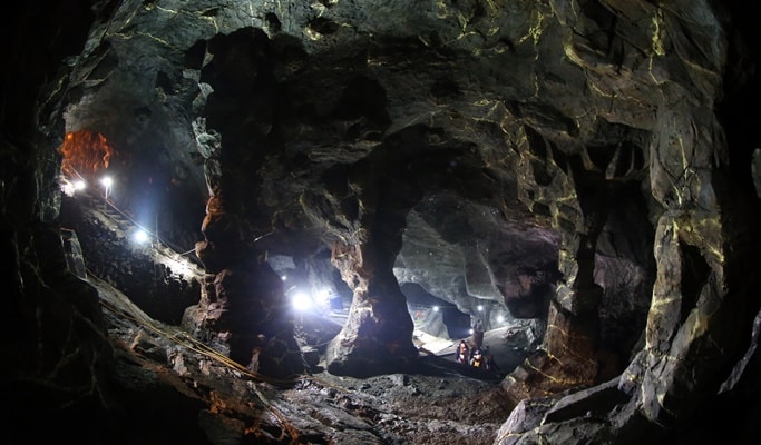 Gwangmyeong Cave + Traditional Market + Hangang Park 1 Day Tour