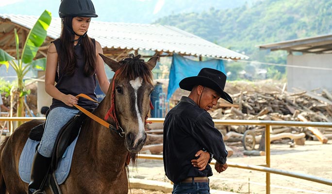 Chiang Mai Horseback Riding + Wat Ton Kwen Half Day Private Tour (+ Hotel Transfer)