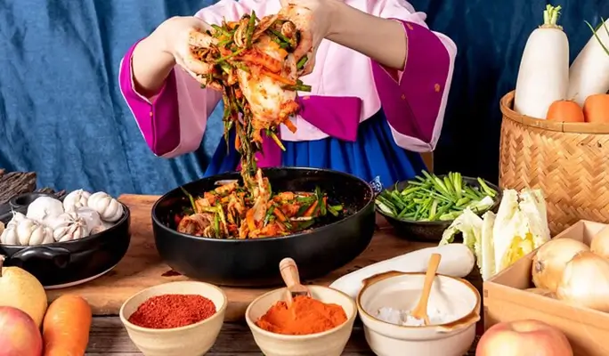 Gyeongbokgung & Insadong Food Walking Tour