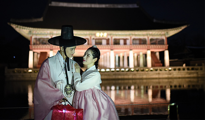 Seoul Live Streaming Tour - Visit Gyeongbokgung Palace at Night (~Dec 3)