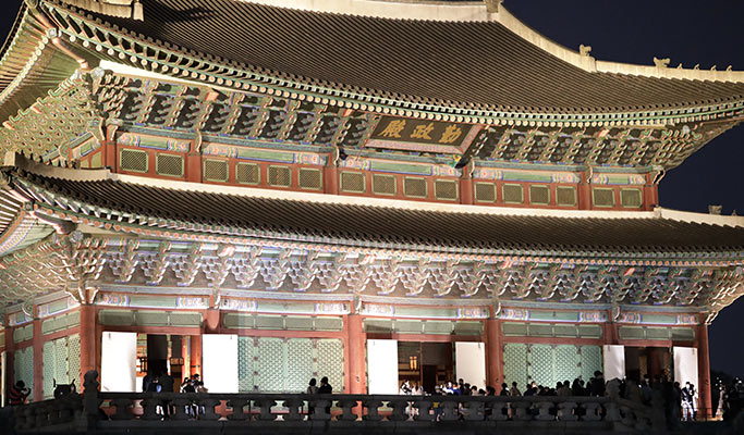 Seoul Live Streaming Tour - Visit Gyeongbokgung Palace at Night (~Dec 3)