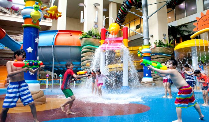 Woongjin Play Doci Indoor Water Park + Art Bunker B39 + Strawberry Picking 1 Day Tour (Join-in/Private)