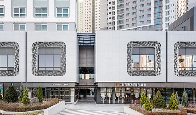 Outlet Shopping Tour: Shinsegae Premium& Lotte Premium Outlet 1 Day Tour (+IKEA) (Join-in/Private)