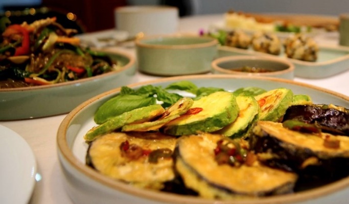 Private Korean Cooking Class + Traditional Market Tour in Gyeongju