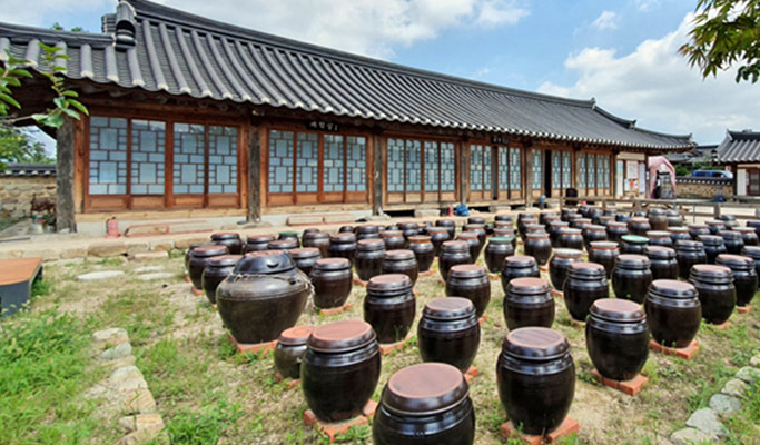 Gyeongju Master Chef (Bibimbap Making & Craft Beer) Private Tour from Busan or Daegu