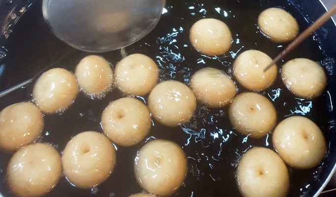 Authentic Korean Traditional Dessert Making Experience in Gyeongju
