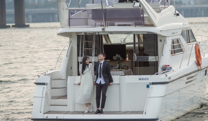 Hangang River Boat / Yacht Tour from Some Sevit Island, Banpo Hangang Park - Join-in or Private