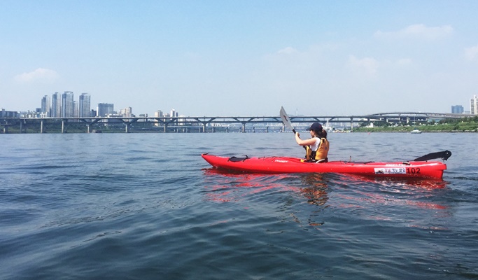 Han River Kayaking (Day / Evening)