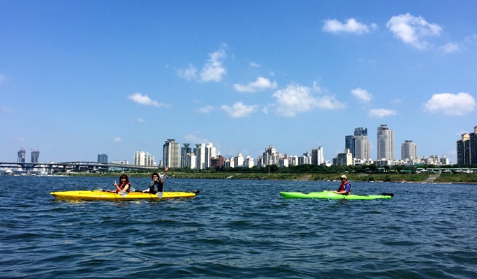 Han River Kayaking (Day / Evening)