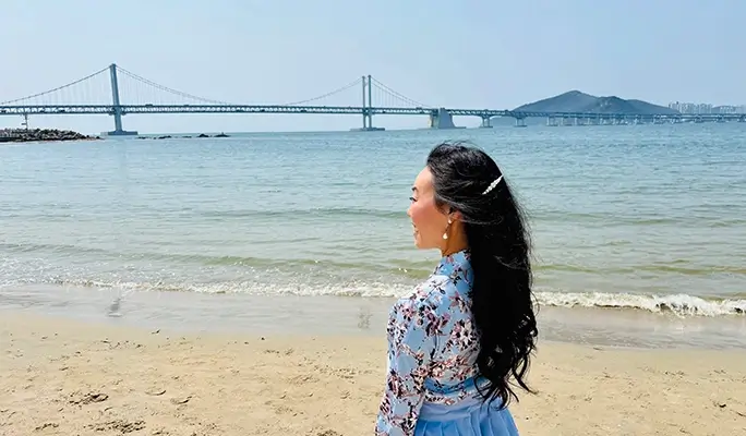 釜山・広安里海水浴場で韓服レンタル