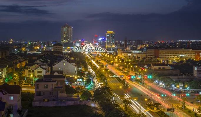 Hanoi Noi Bai Airport / Hanoi City Center ↔ Hai Phong City Transfer - Private Taxi (24/7)