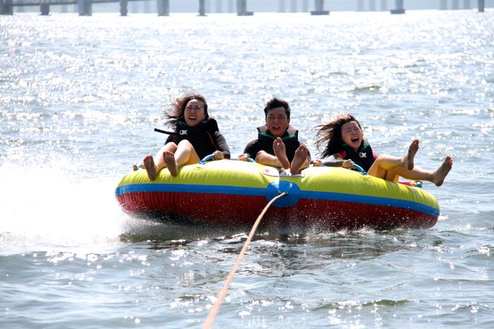 Big 3 Water Rides on Han River 