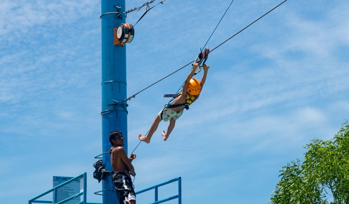 High Park Samui Water Park Discount Pass (+ Transfer) (+ Tornado Water Xtreme drift boat option)