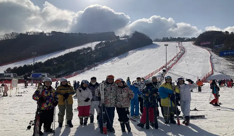 High1 Ski Resort: 1 Day Ski/Snowboard Tour - from Seoul - view 1